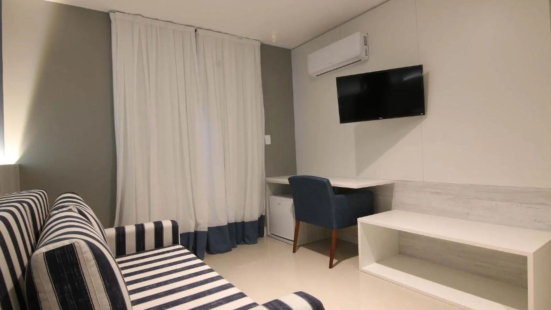 Samba Cabo Frio Hotel